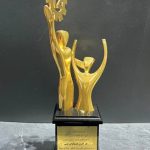 نشان کارآفرین افتخار کشور به هلدینگ آرین سازه و کارخانه های زیرمجموعه